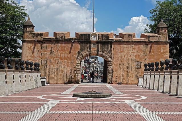 Puerta del Conde